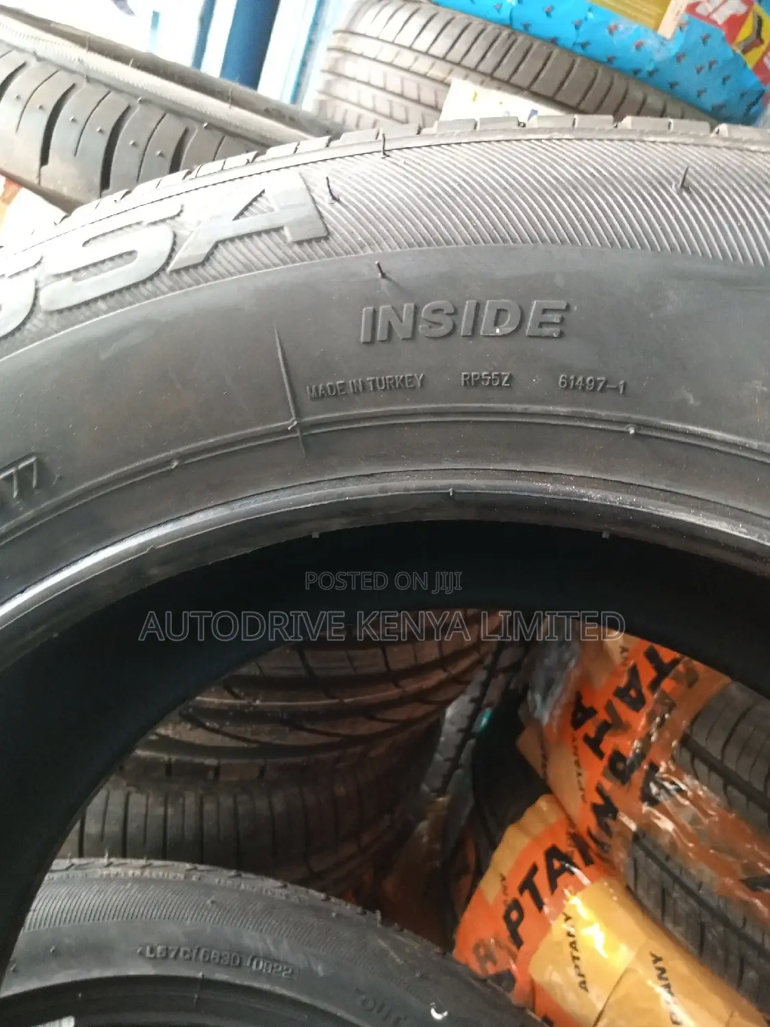 215/60r16 Lassa
