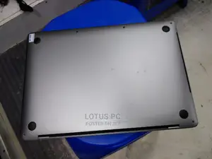 Laptop Apple MacBook Pro 2017 16GB Intel Core I7 SSD 512GB
