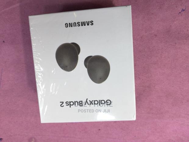 Samsung Galaxy Buds 2 Wireless Earbuds - thumbnail 2