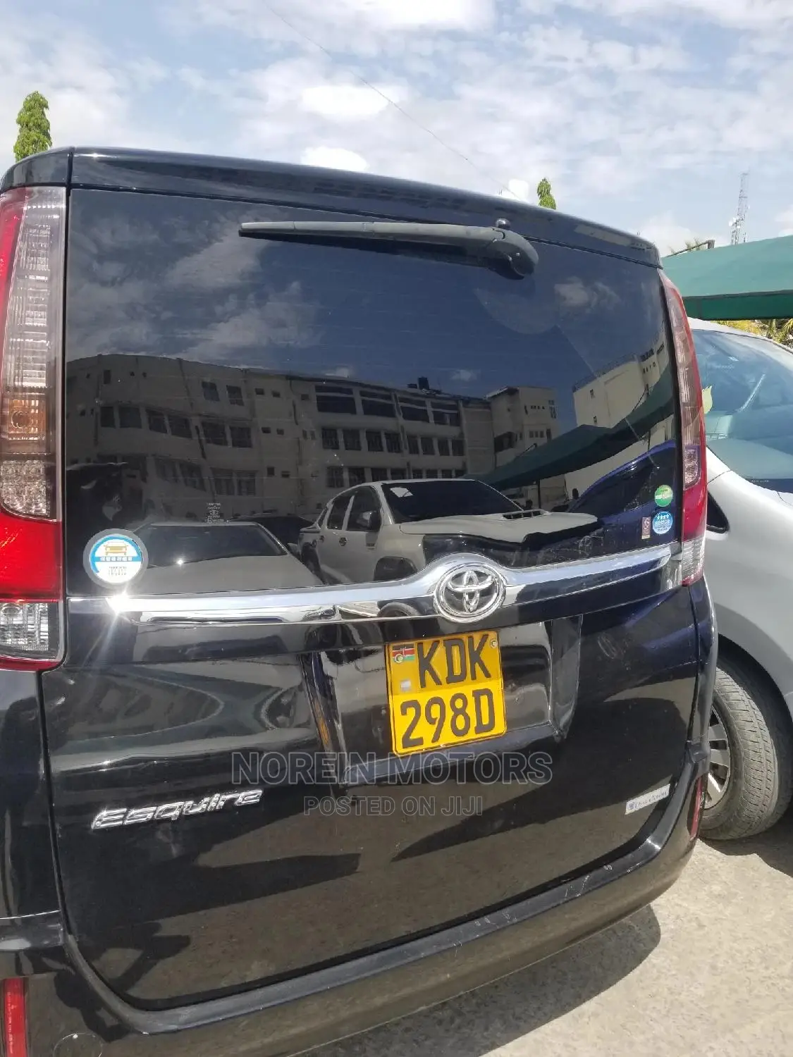 Toyota Esquire 2.0 AWD (7 Seater) 2015 Black