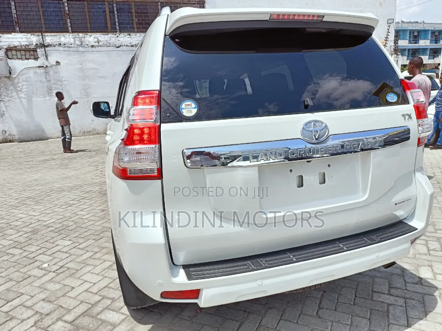 Toyota Land Cruiser 2015 White