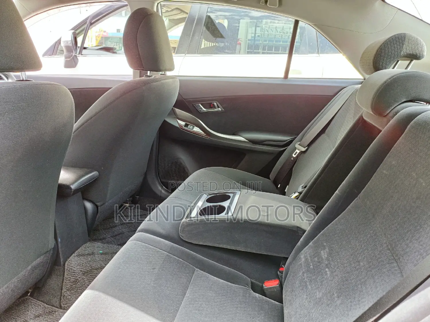 Toyota Premio 2016 Silver
