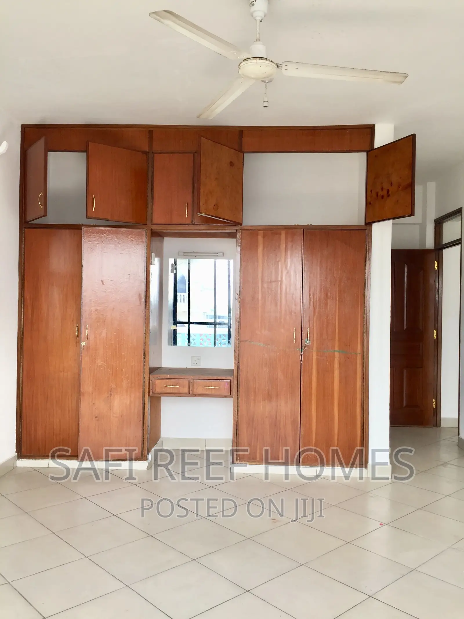 3bdrm Apartment in Kizingo for Rent