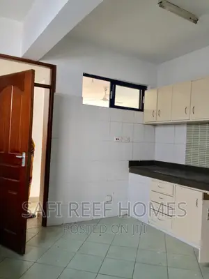3bdrm Apartment in Kizingo for Rent