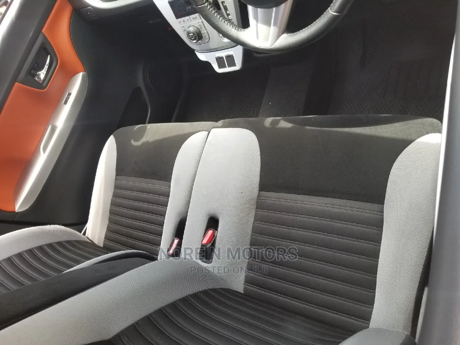 Toyota Pixis Joy 660 Turbo AWD 2016 Orange