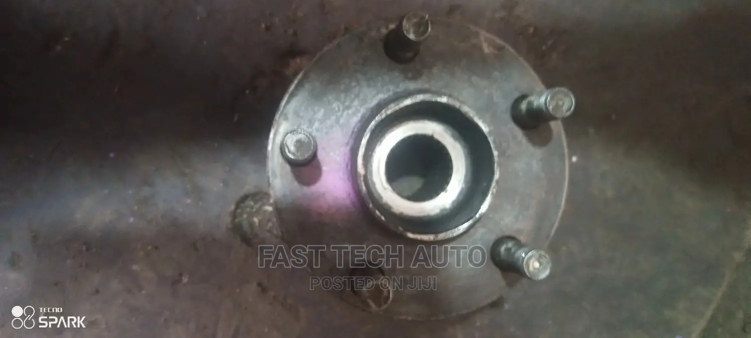 Subaru Legacy Bp5 Front Hub