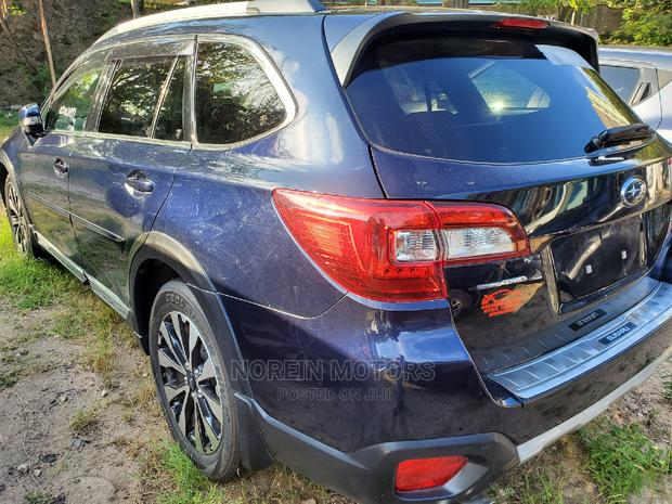 Subaru Outback 2015 Black - thumbnail 2