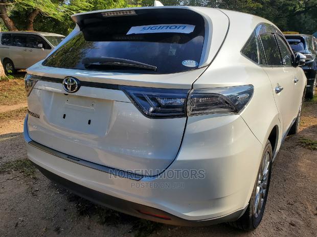 Toyota Harrier 2015 White - thumbnail 2