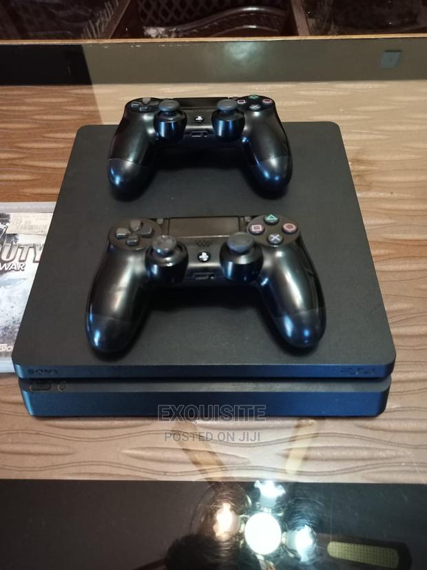 Playstation 4 Slim (1 Controller 1 Free Game) 500gb - main view