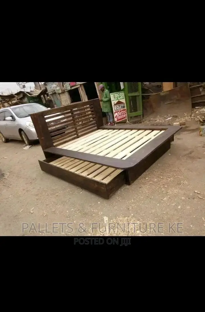 Mahogany Drawer Bed