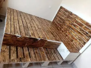 5 by 6 Bed With Side Stand