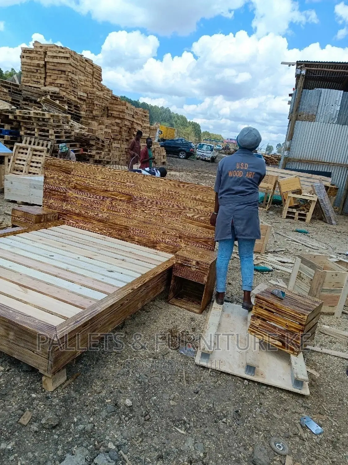 King Size Pallet Bed