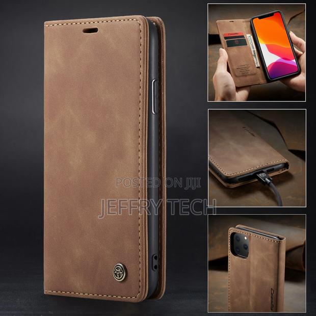 Caseme Magnetic Leather Wallet Case iPhone 14 - thumbnail 2