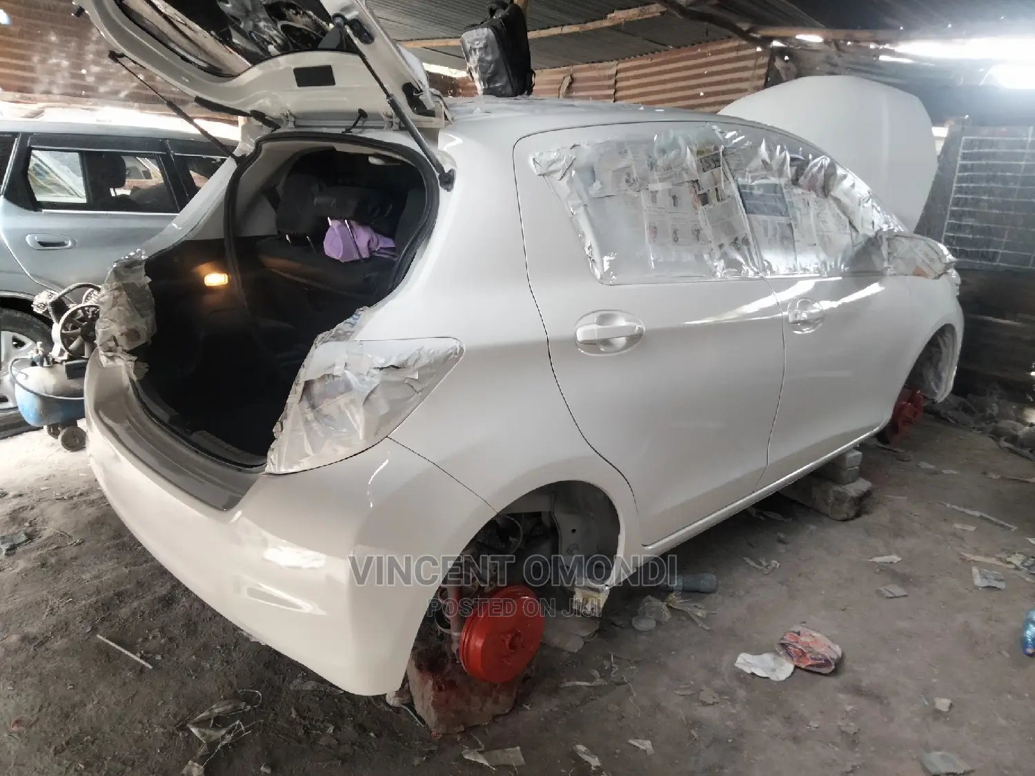 Kunyorosha Na Kupiga Gari Rangi Umoja Nairobi