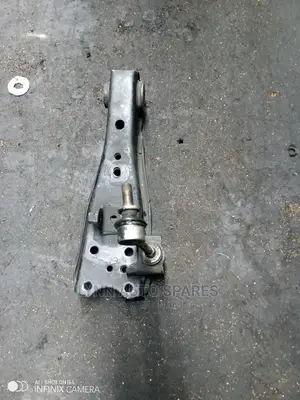 7l Toyota Hiace Lower Control Arm