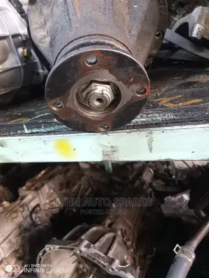 Toyota Hiace 7l Diff (Kanyungu)
