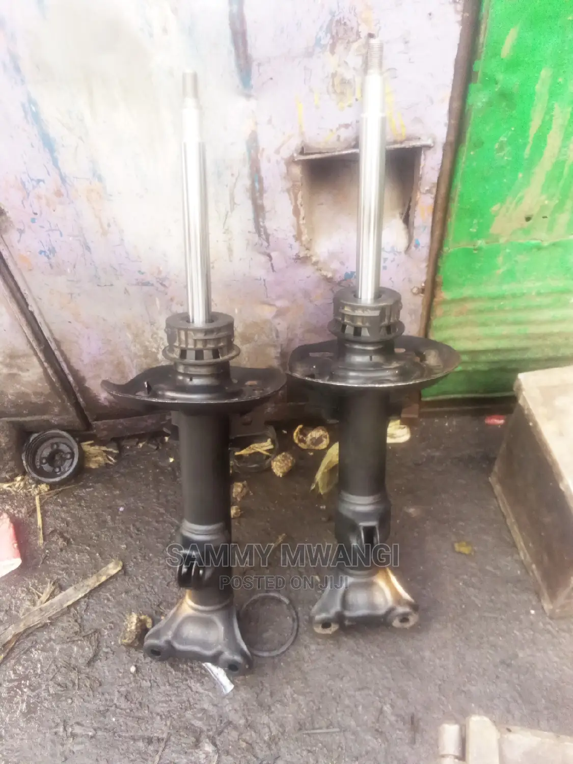 Merceedez Benz C 212 Front Shocks