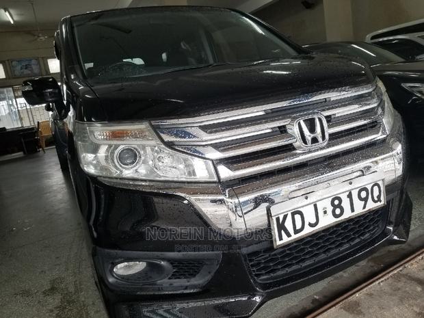 Honda Stepwgn 2015 Black - thumbnail 3