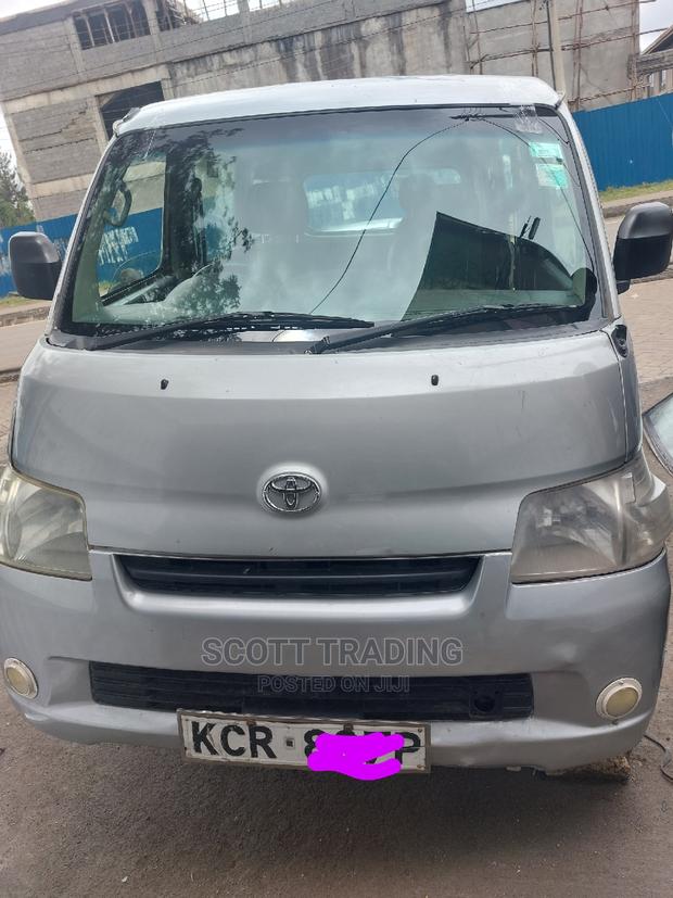 Toyota Townace Xtd40 Front Windscreen
