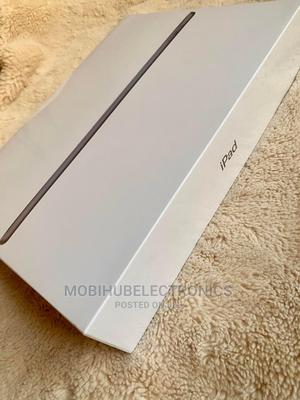 New Apple iPad 10.2 (2020) 256 GB Gray - main view