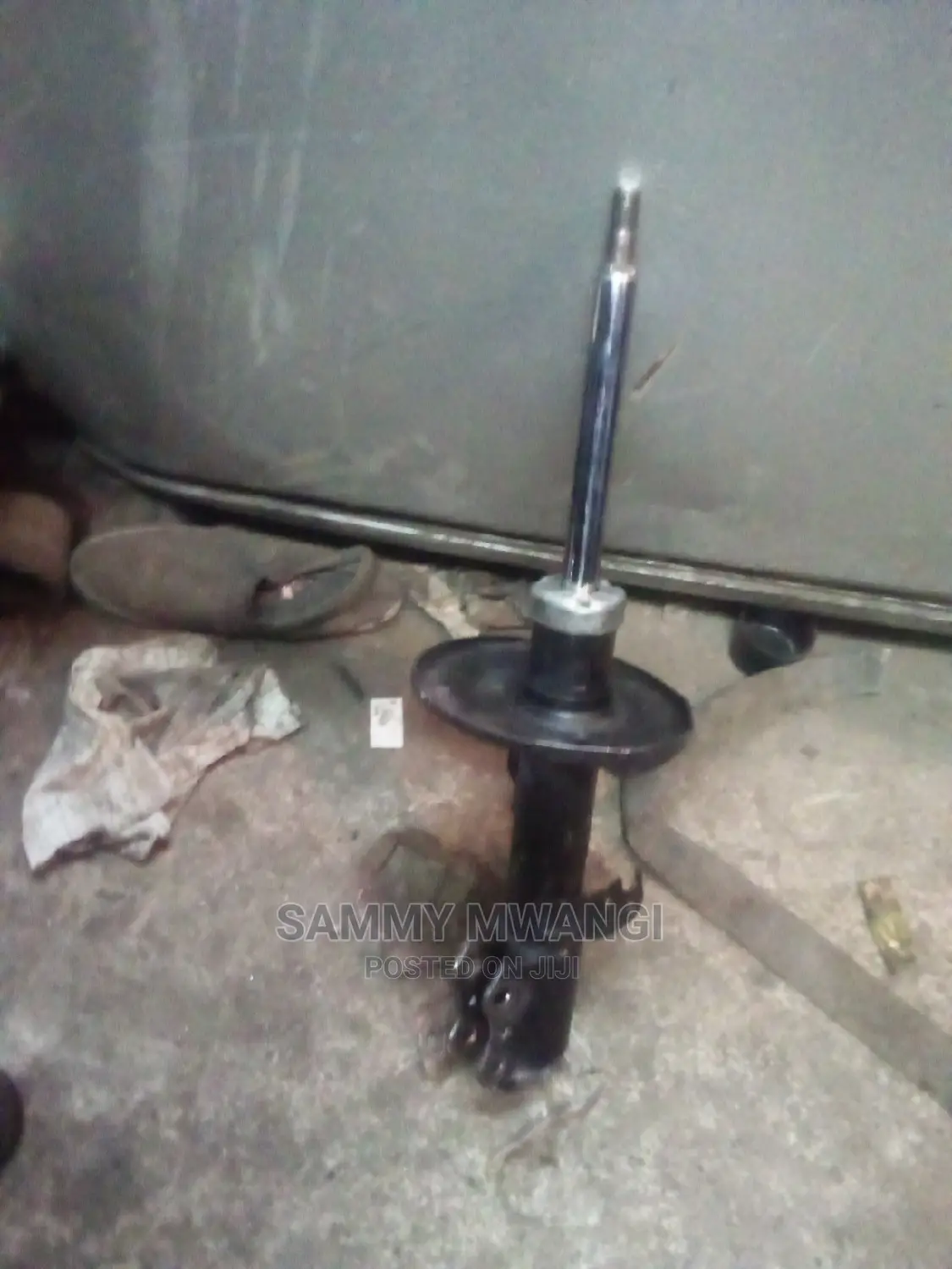 Toyota Premio Front Shocks