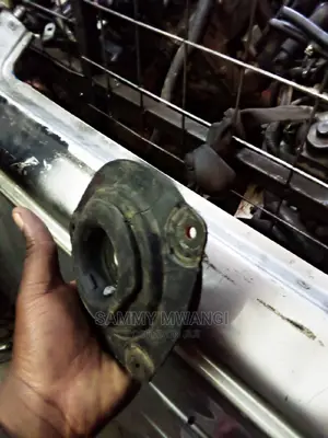 Nissan Nv200 Front Shock Mountain