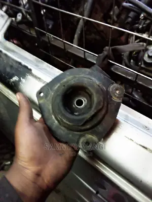 Nissan Nv200 Front Shock Mountain