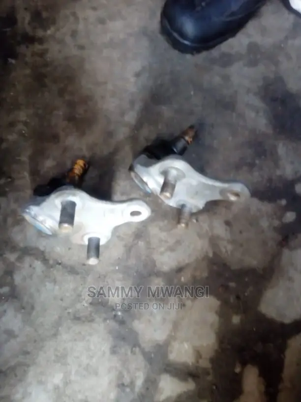 Toyota Allion Front Boljoint
