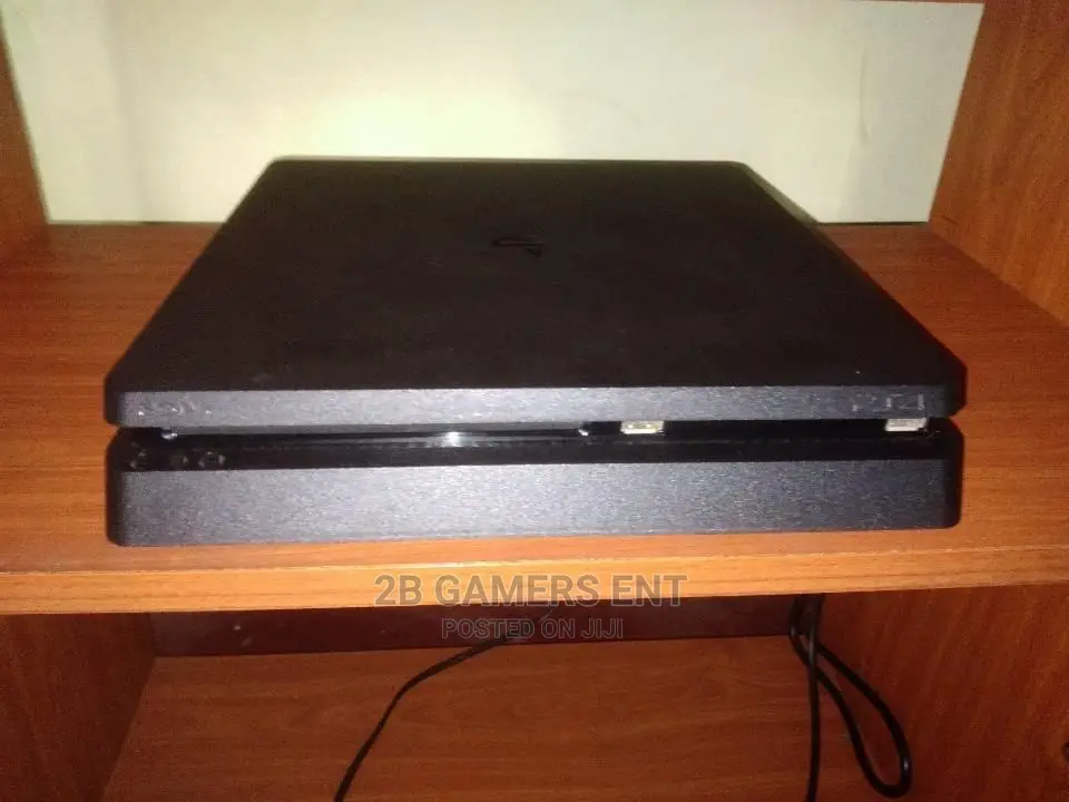 Ps4 Slim, 1 Tb Chipped