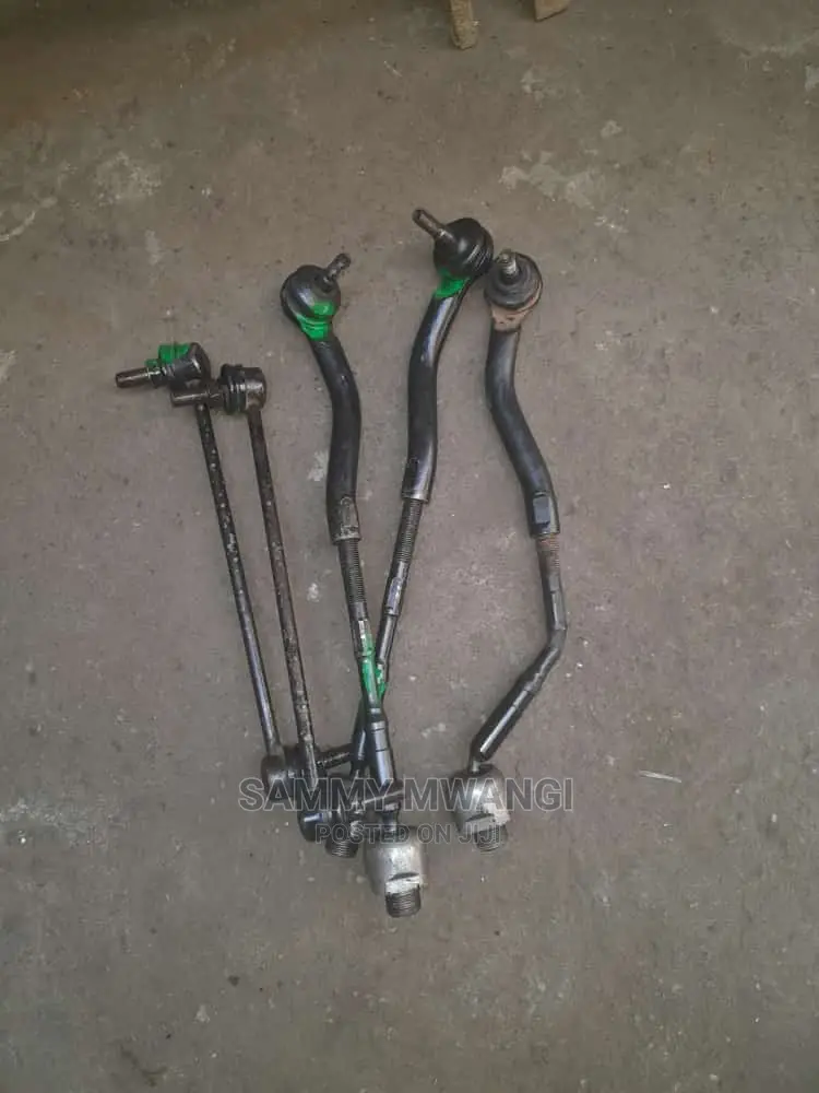 Toyota Noah Links and Tie Rod
