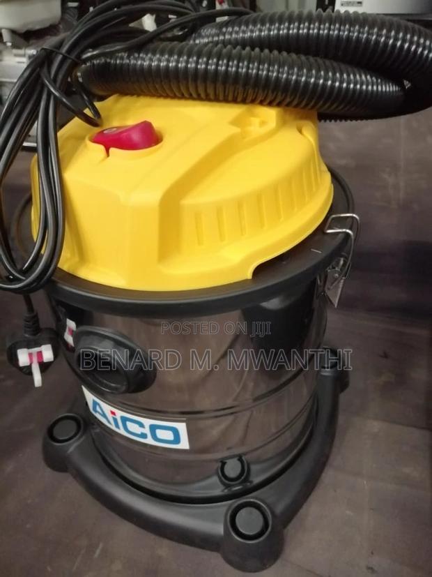 20 Litre Vacuum Cleaner - thumbnail 2