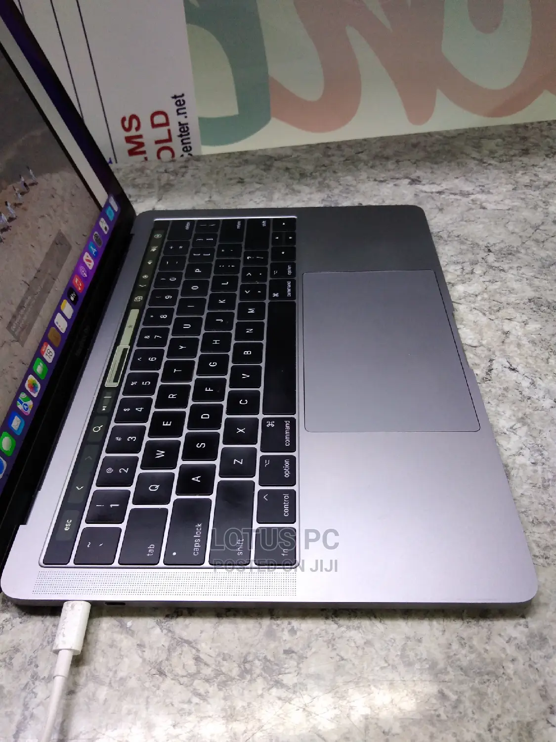 Laptop Apple MacBook Pro 2017 16GB Intel Core I7 SSD 512GB