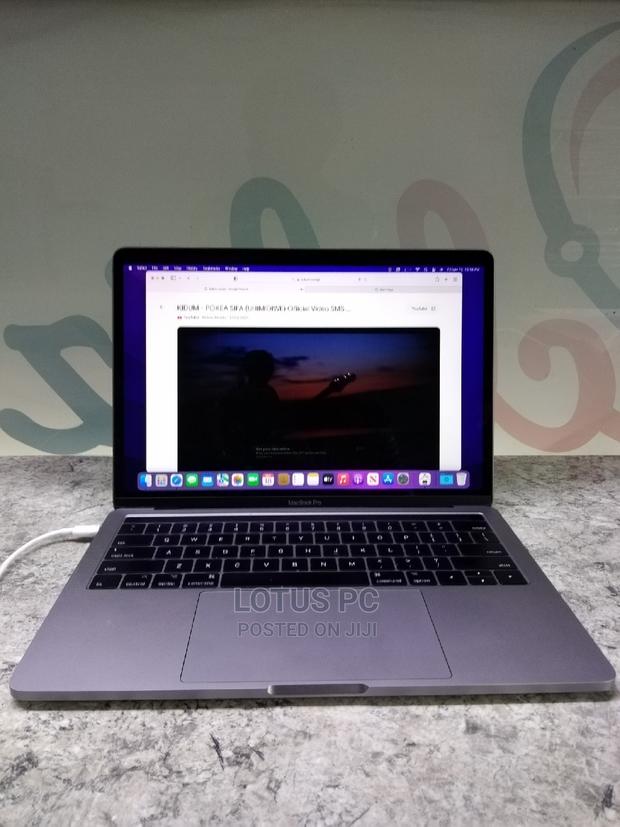 Laptop Apple MacBook 2017 16GB Intel Core I7 SSD 512GB - main view