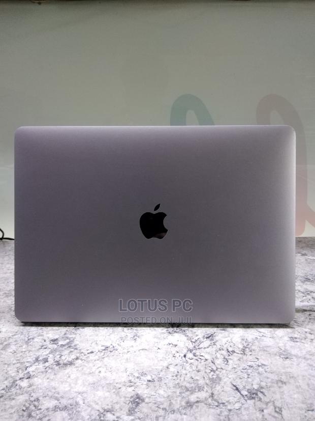 Laptop Apple MacBook 2017 16GB Intel Core I7 SSD 512GB - thumbnail 3