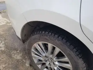 Toyota Harrier 2.0 4WD 2016 White