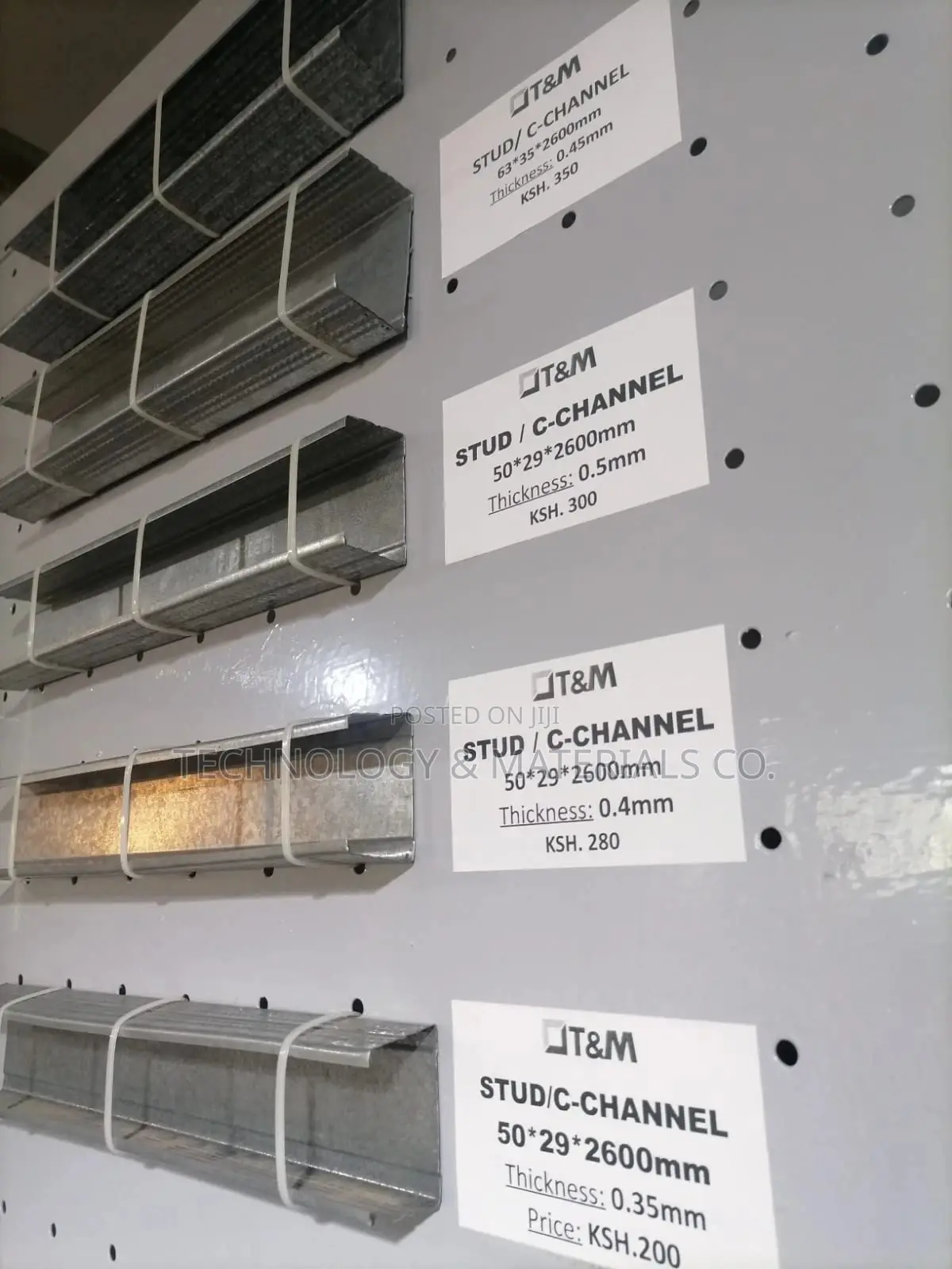 Studs/C-Channel[42mm- 2.6 Metres]