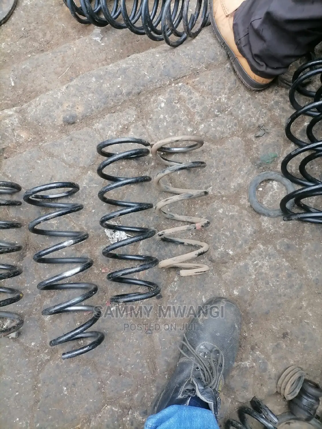 Toyota Vitz Heavy Duty Springs