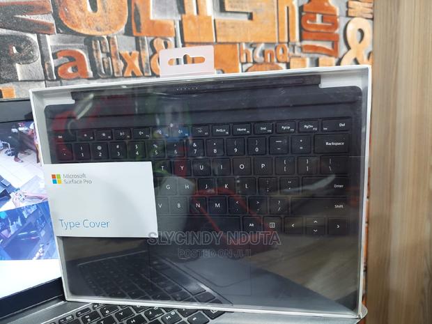 Microsoft Surface Pro Type Cover - main view