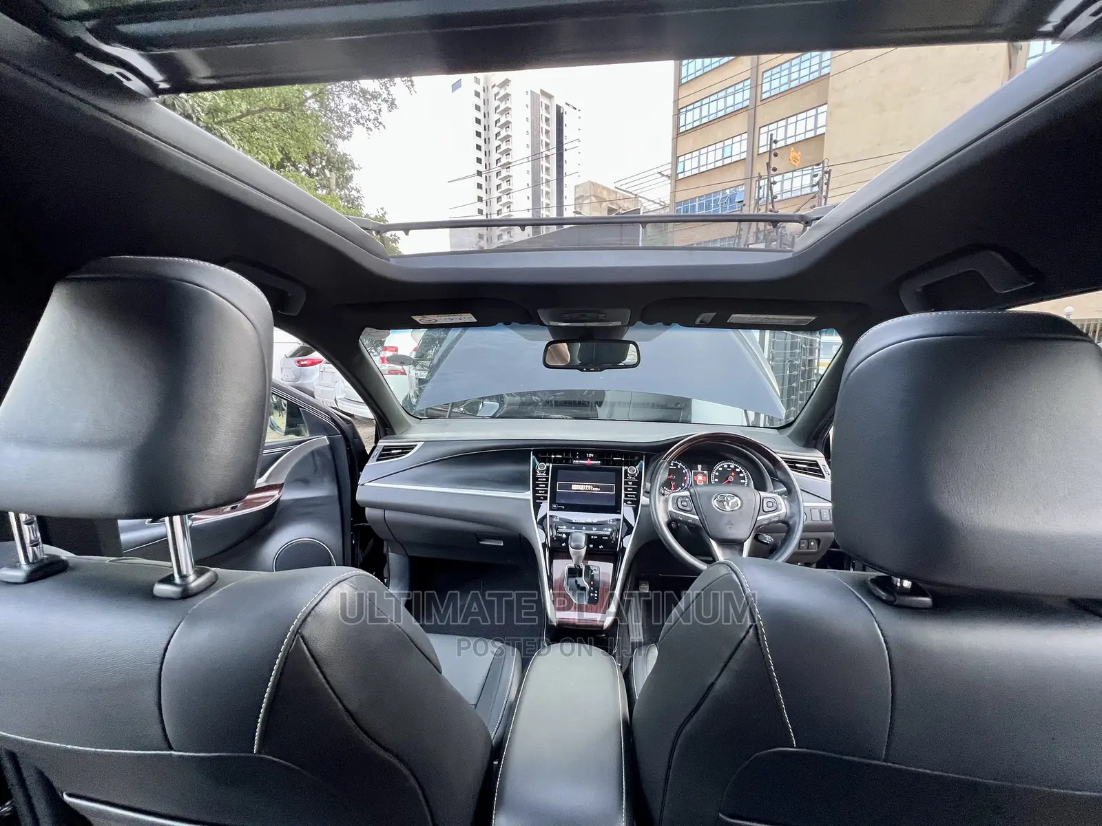 Toyota Harrier 2.0 4WD 2017 Blue