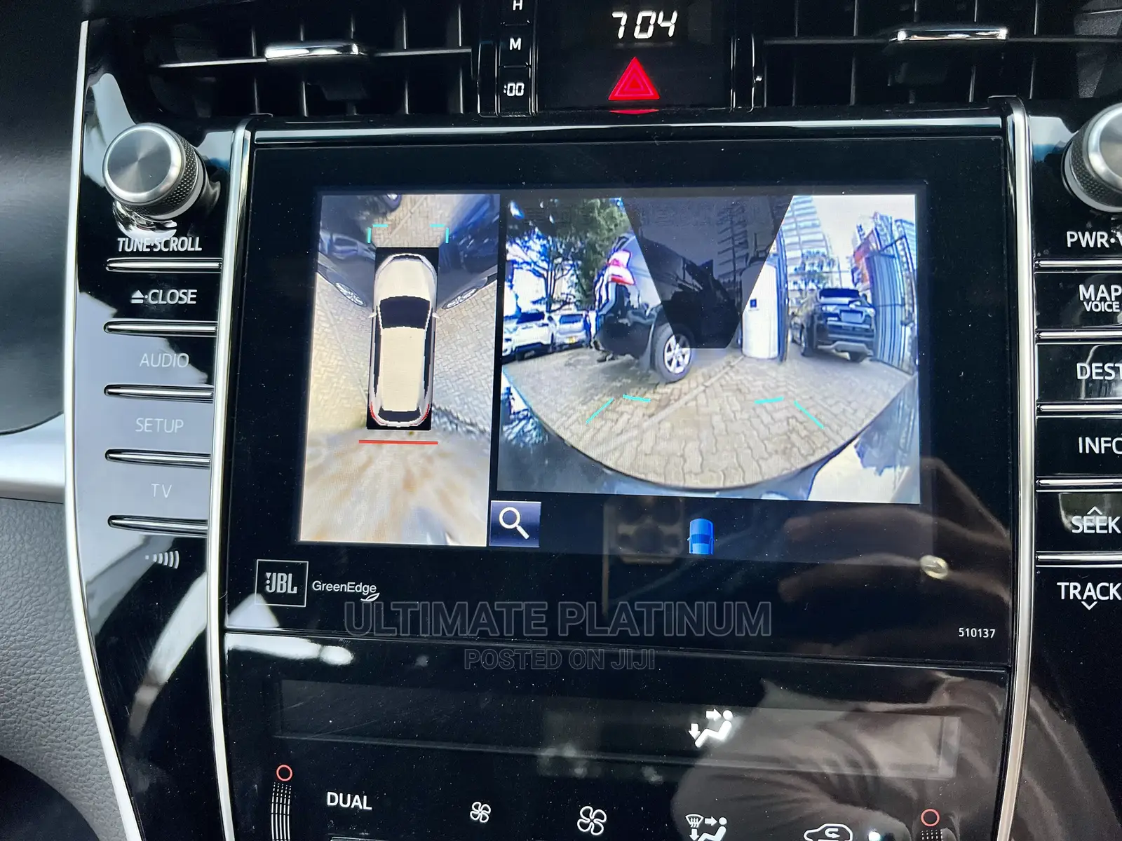 Toyota Harrier 2.0 4WD 2017 Blue
