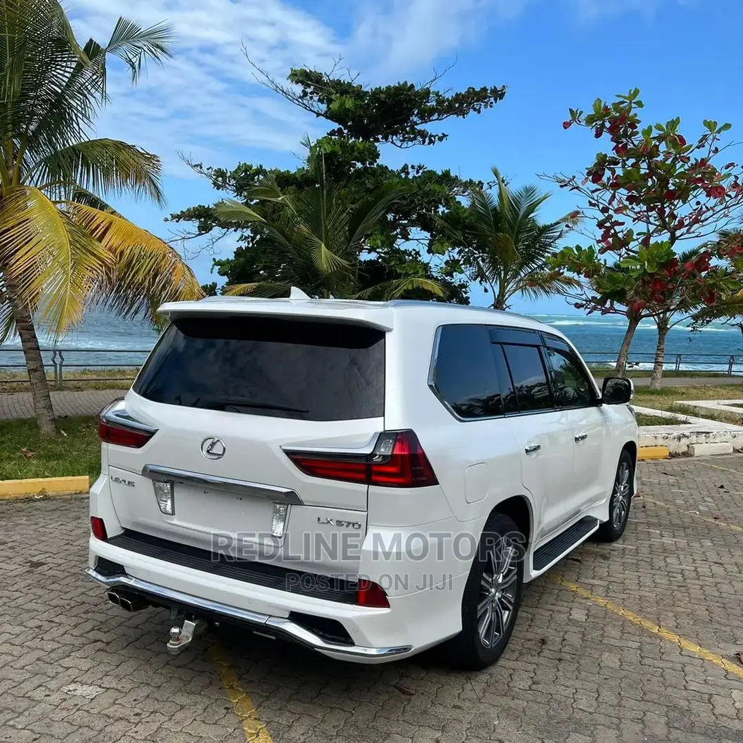 Lexus LX 2016 Pearl