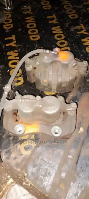 Toyota Voxy /Noah Brake Calipers