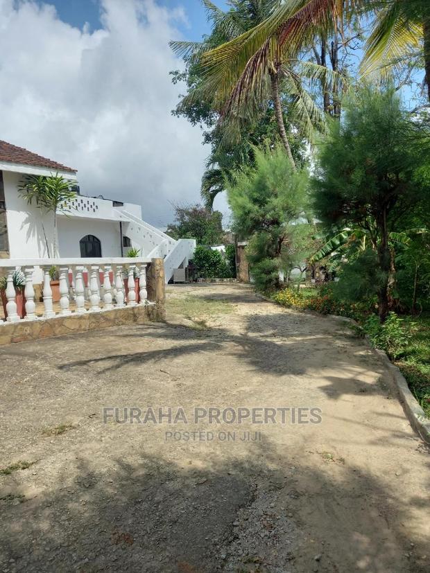 3bdrm Bungalow in Nyali for Sale - main view