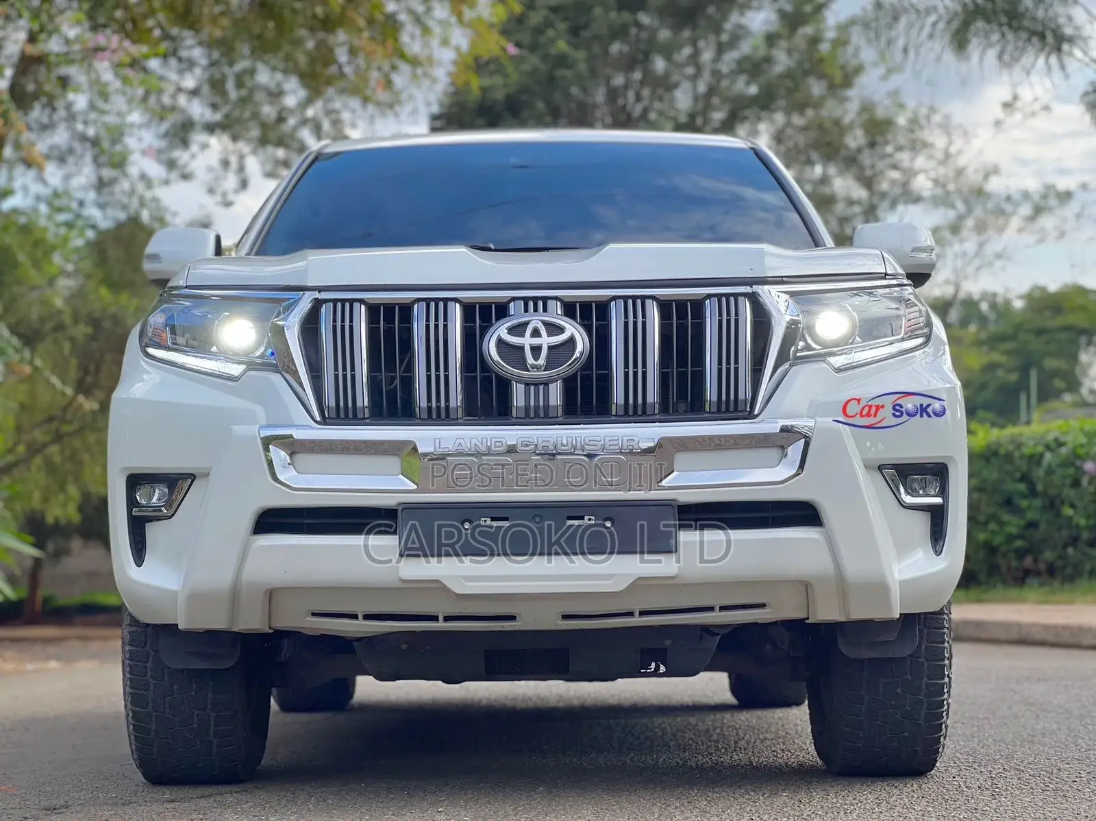 Toyota Land Cruiser Prado 2015 White