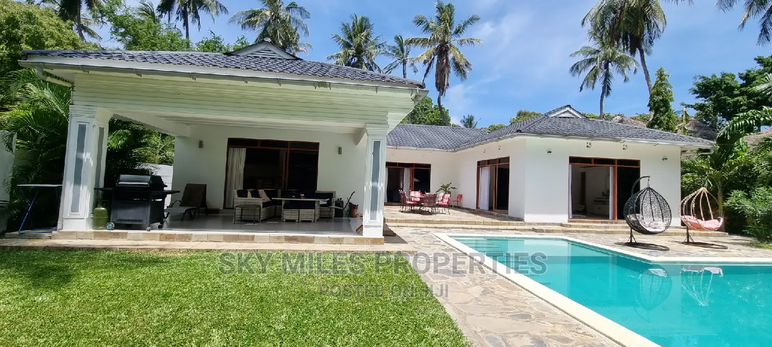 Fully Furnished 3 Bedroom Villa Available for Holiday's