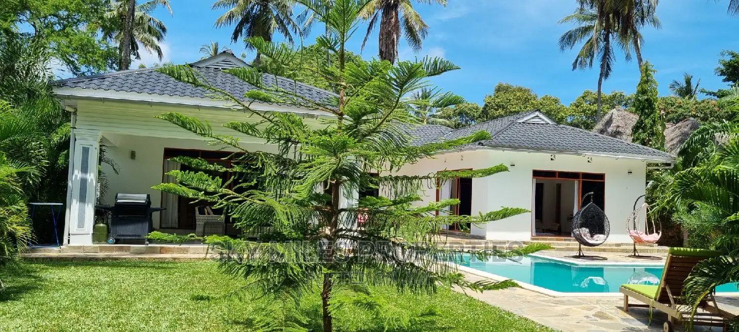 Fully Furnished 3 Bedroom Villa Available for Holiday's