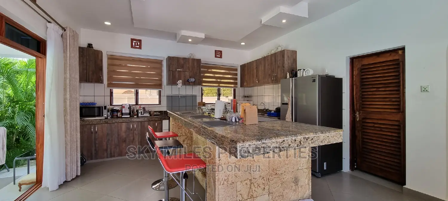 Fully Furnished 3 Bedroom Villa Available for Holiday's