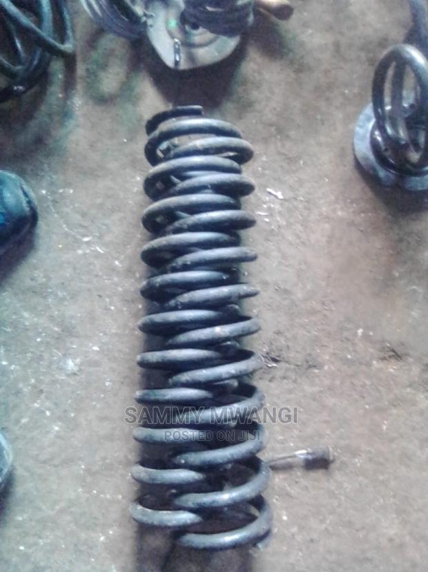 Mercedez Benz 124 Front Spring - thumbnail 2