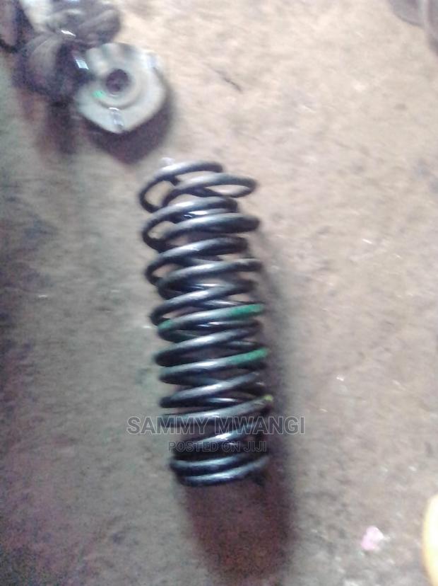 Mercedez Benz 124 Front Spring - thumbnail 3