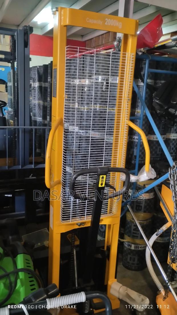 Manual Stacker (Fork Lift) 2 Ton - main view